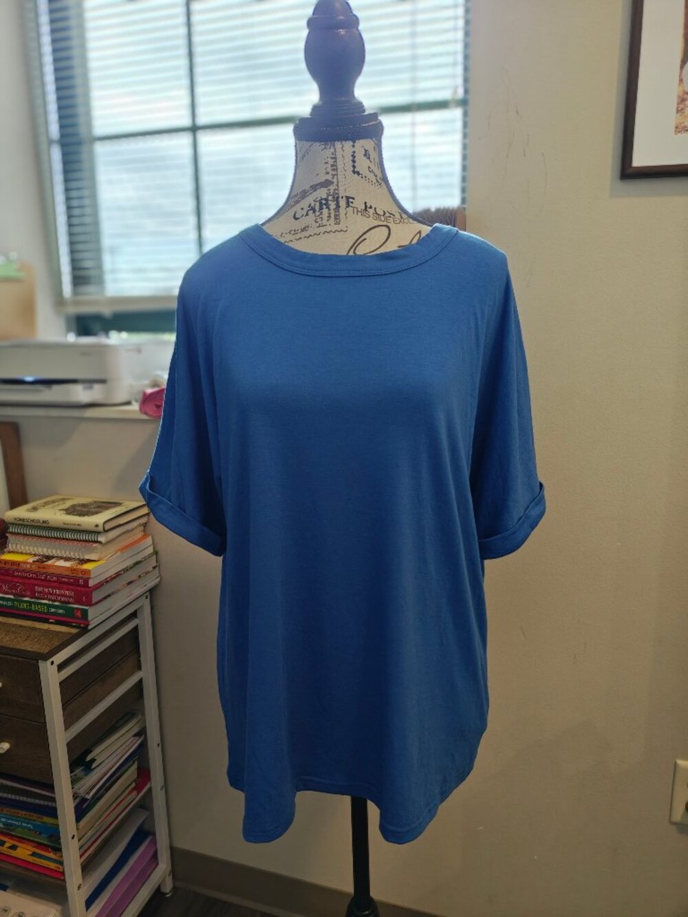 Blue Soft Basic Tee — Short Sleeve Casual Top (Never Worn)